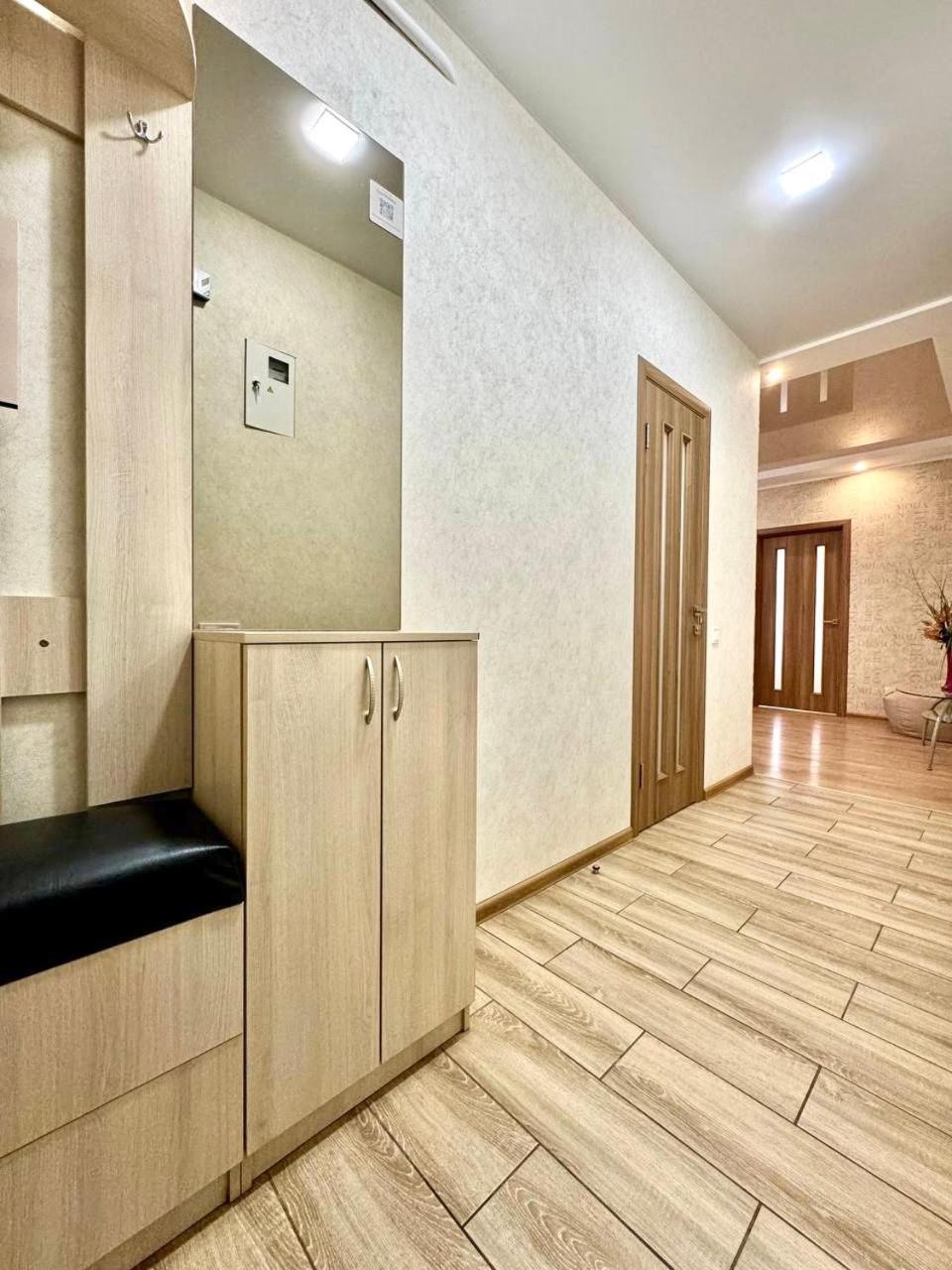 Apartpoltava Витончені Апартаменти Біля Лялькового Театру, Звітна Документація Для Відрядження, Банківський Чек Exterior foto